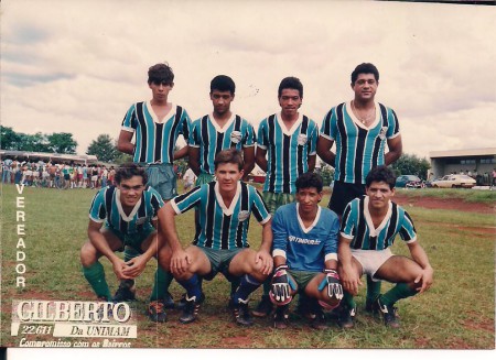 Em Pé : Fininho , Serginho , Ismael e Zé Baiano - Agachados: Tiãozinho , Zé Polaco , Paulo Zacarias (em memoria ) e Miltinho 